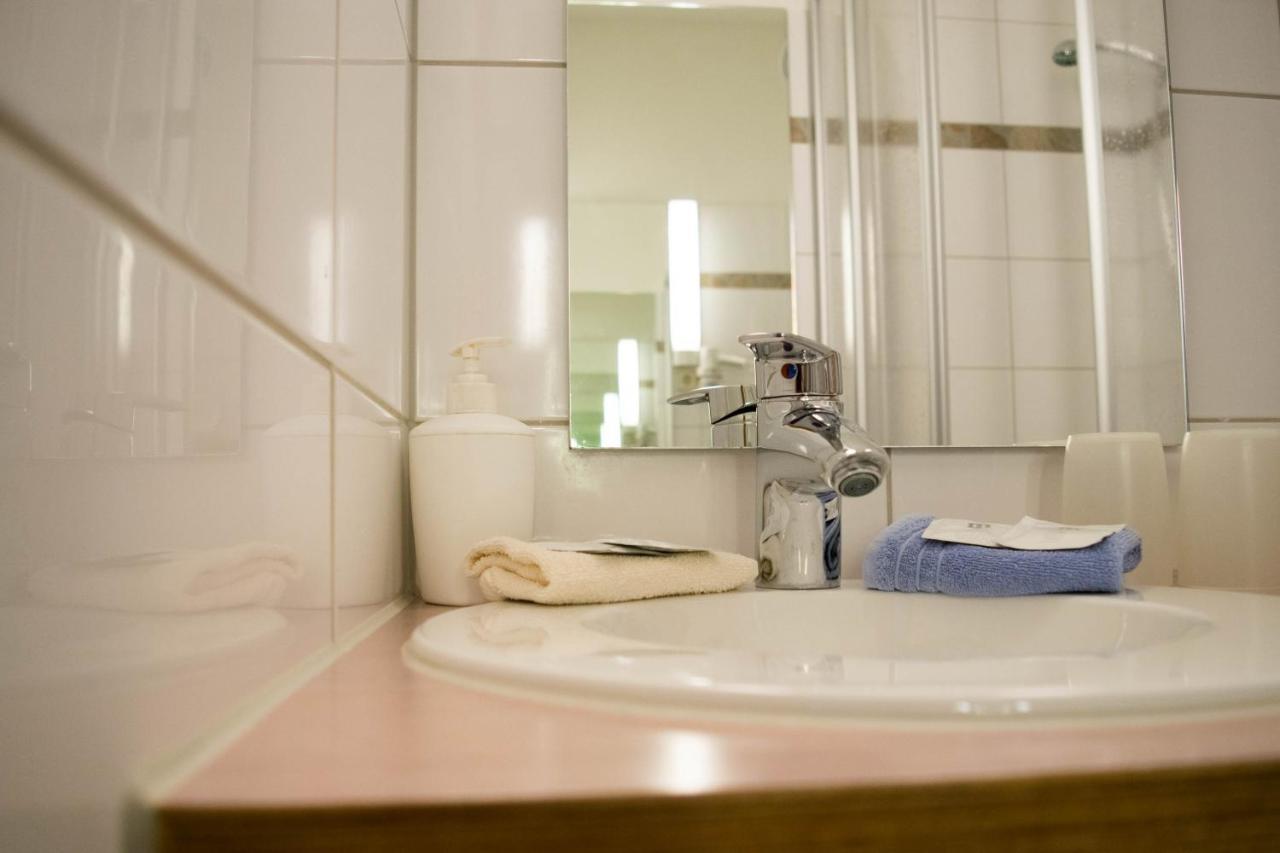 Hotel Postkutsche ドルトムント エクステリア 写真